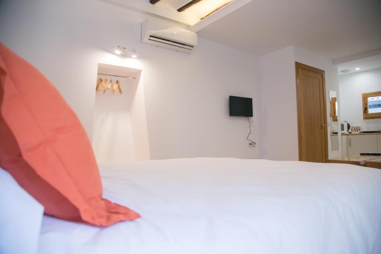 Apartamentos Turisticos La Casa Vieja Sabiote Eksteriør bilde
